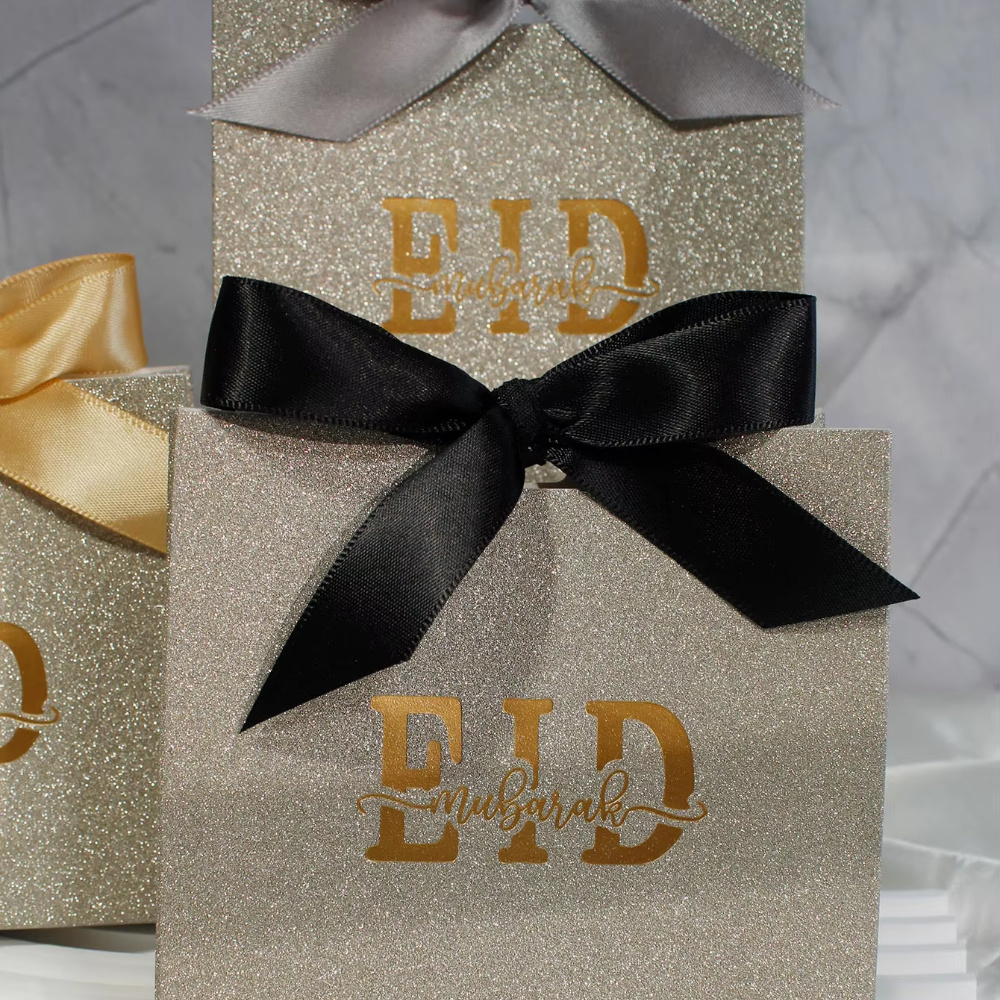 Glittering Mini Gift Boxes Set in Shimmering Gold